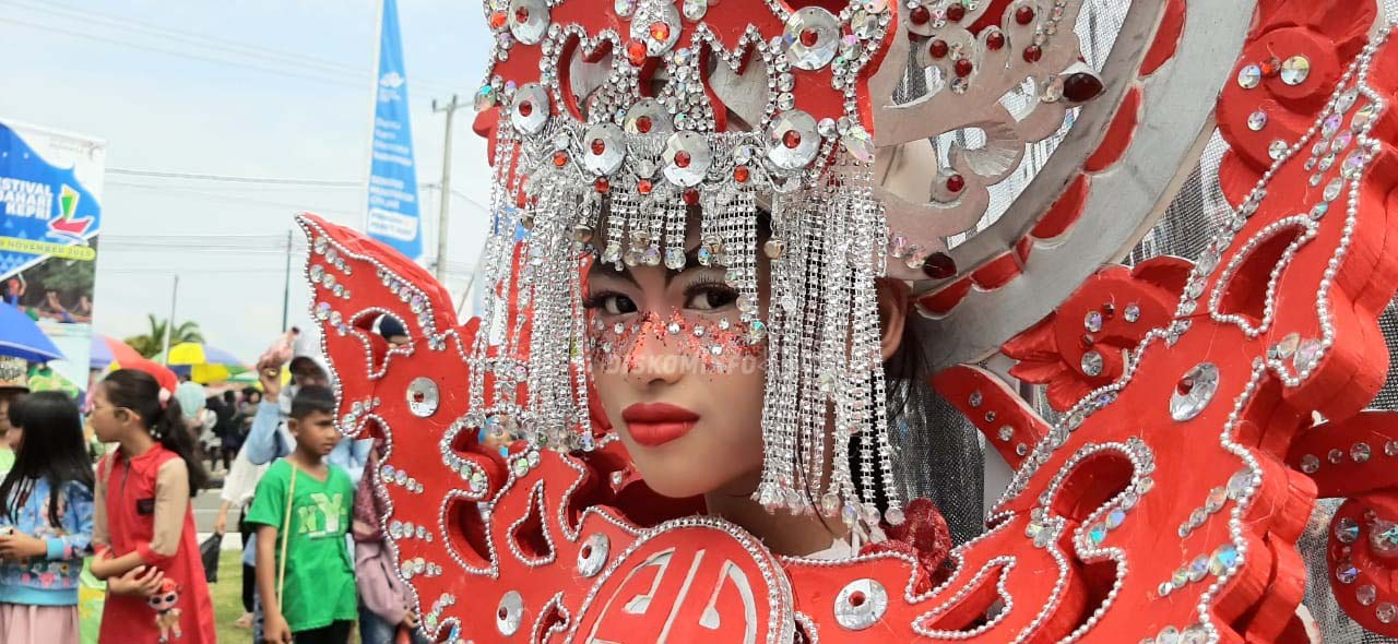 Berdandan Sejak Pukul 12 Malam - Kepri Fashion Carnival Tampilkan The Spirit of Kepri
