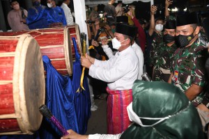 Gubernur Ansar Lepas Pawai Takbir Keliling, Lepas Kerinduan Setelah 2 Tahun Absen