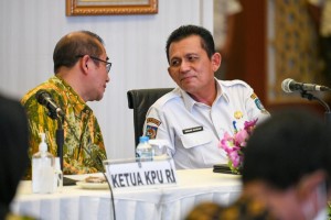 Raker Bersama KPU RI, Gubernur Ansar Komitmen Penuh Tingkatkan Persentase Pemilih Pada Pemilu 2024
