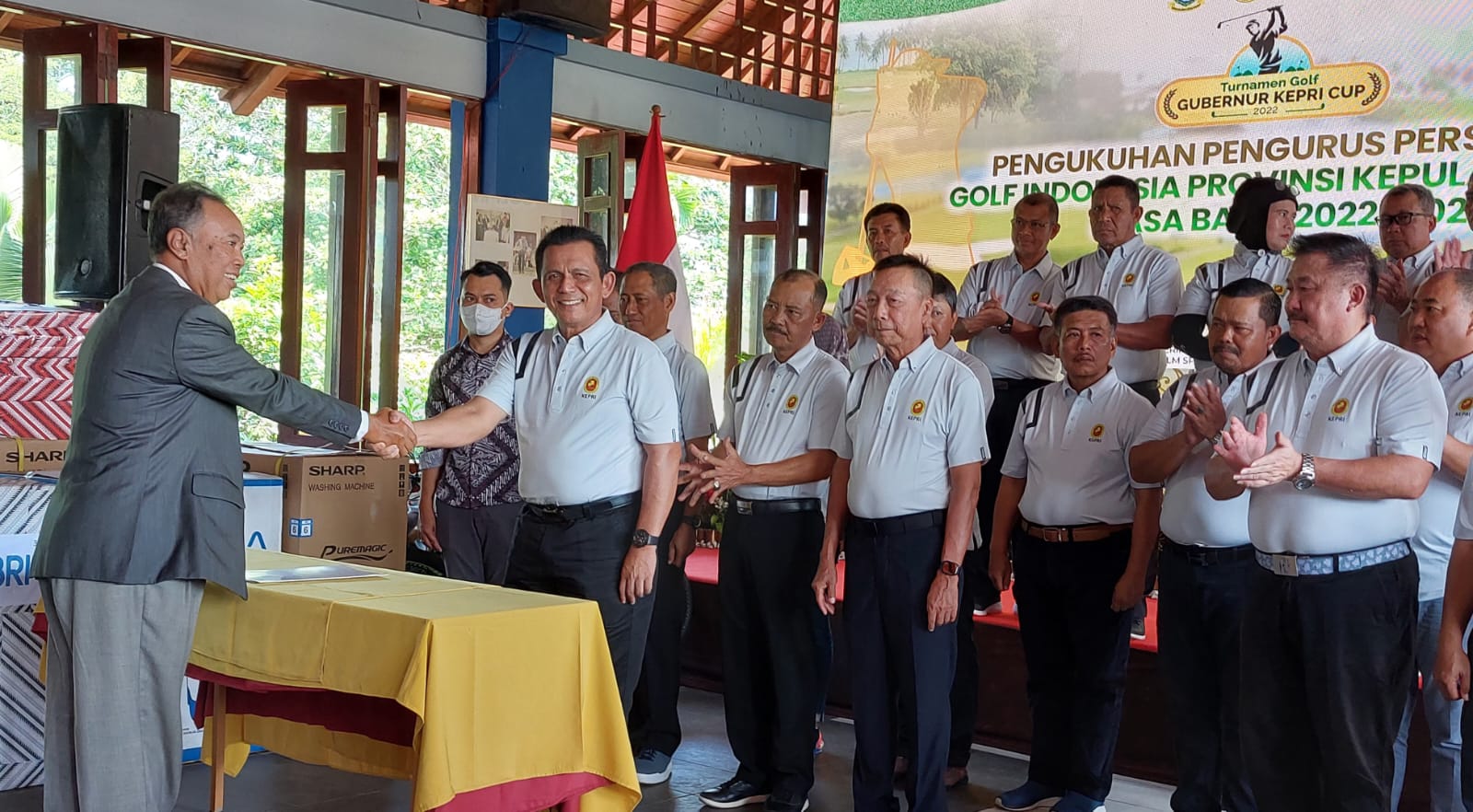 Dilantik Jadi Ketua PGI Kepri, Ansar Ahmad Ingin PGI Kepri Jadi yang Terbaik