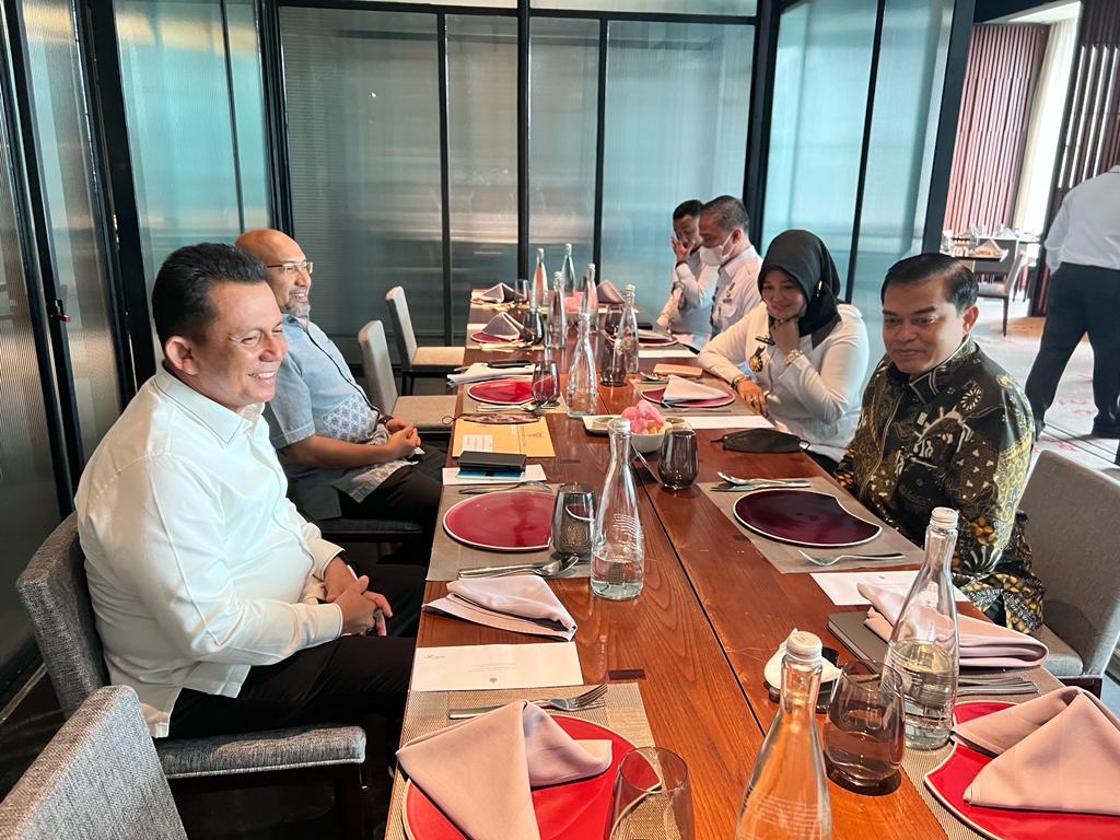 Bertemu Dirjen Imigrasi, Gubernur Ansar Minta Kebijakan Bebas VoA Diberlakukan Lagi