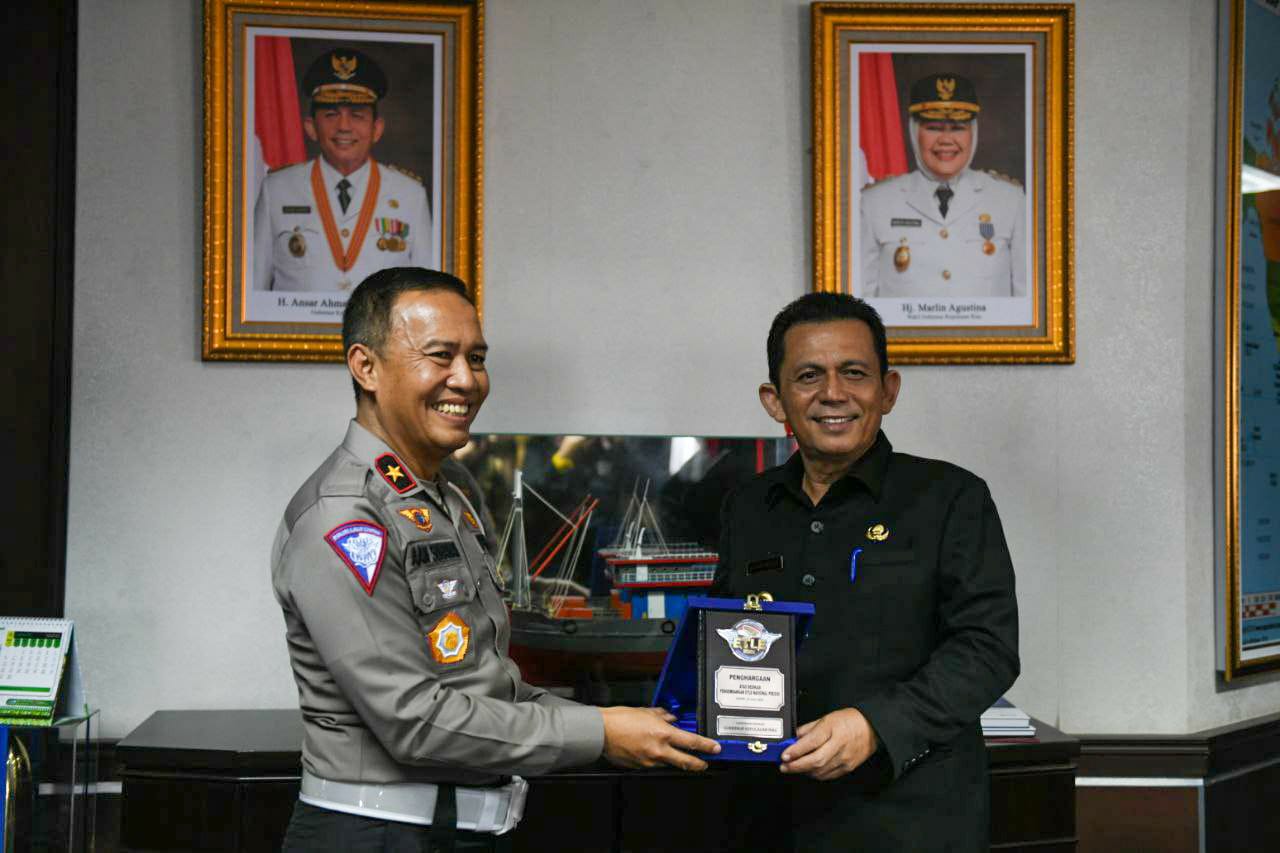 Gubernur Ansar Terima Audiensi Dirgakkum  dan Dirregident Korlantas Mabes Polri