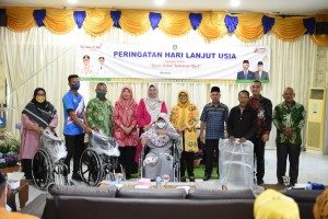 Peringatan Hari Lansia ke-26, Dewi Ansar Ajak Lansia Tetap Aktif, Semangat dan Bergembira