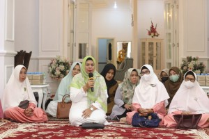 Dewi Ansar Bersama BKMT Kepri Kembali Gelar Pengajian Mahabbah