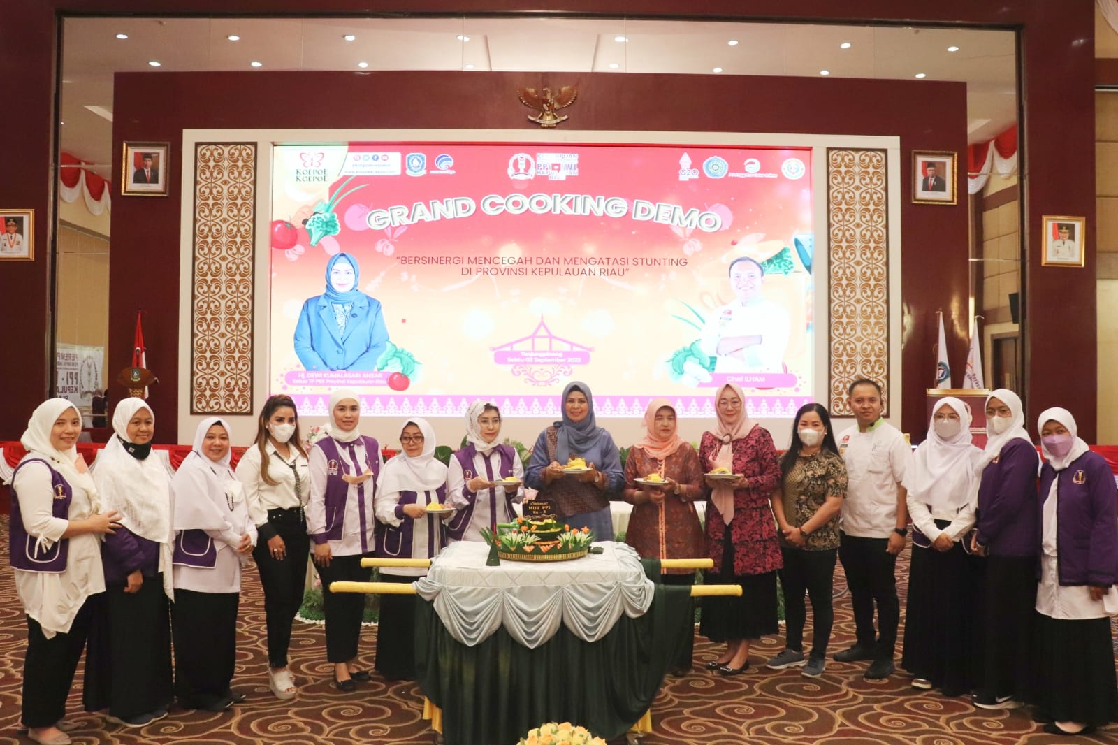 Dewi Ansar Edukasi Stunting Lewat Demo Memasak
