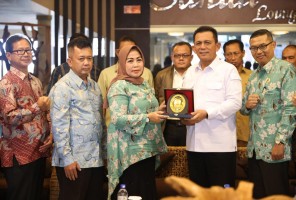 Gubernur Ansar Rangkul IPPAT Kepri untuk Majukan Investasi