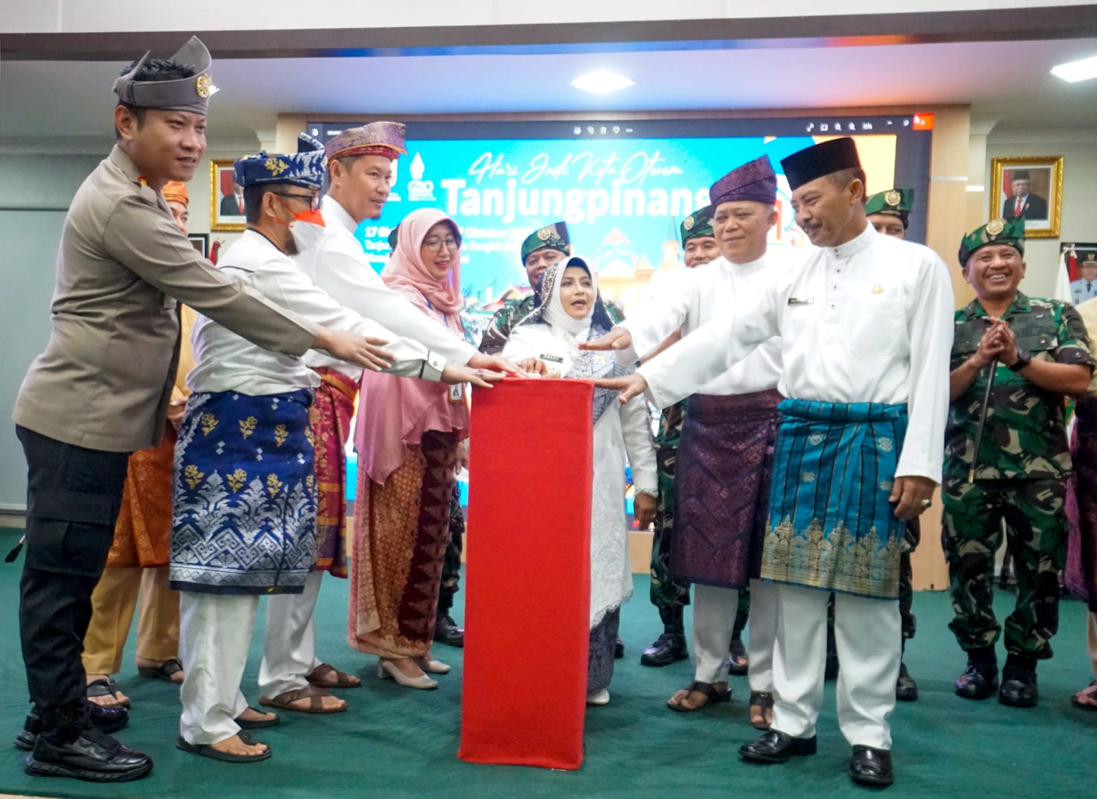 Hadiri HUT Kota Otonom Tanjungpinang ke-21, Sekdaprov Adi Serukan Komitmen Membangun Daerah