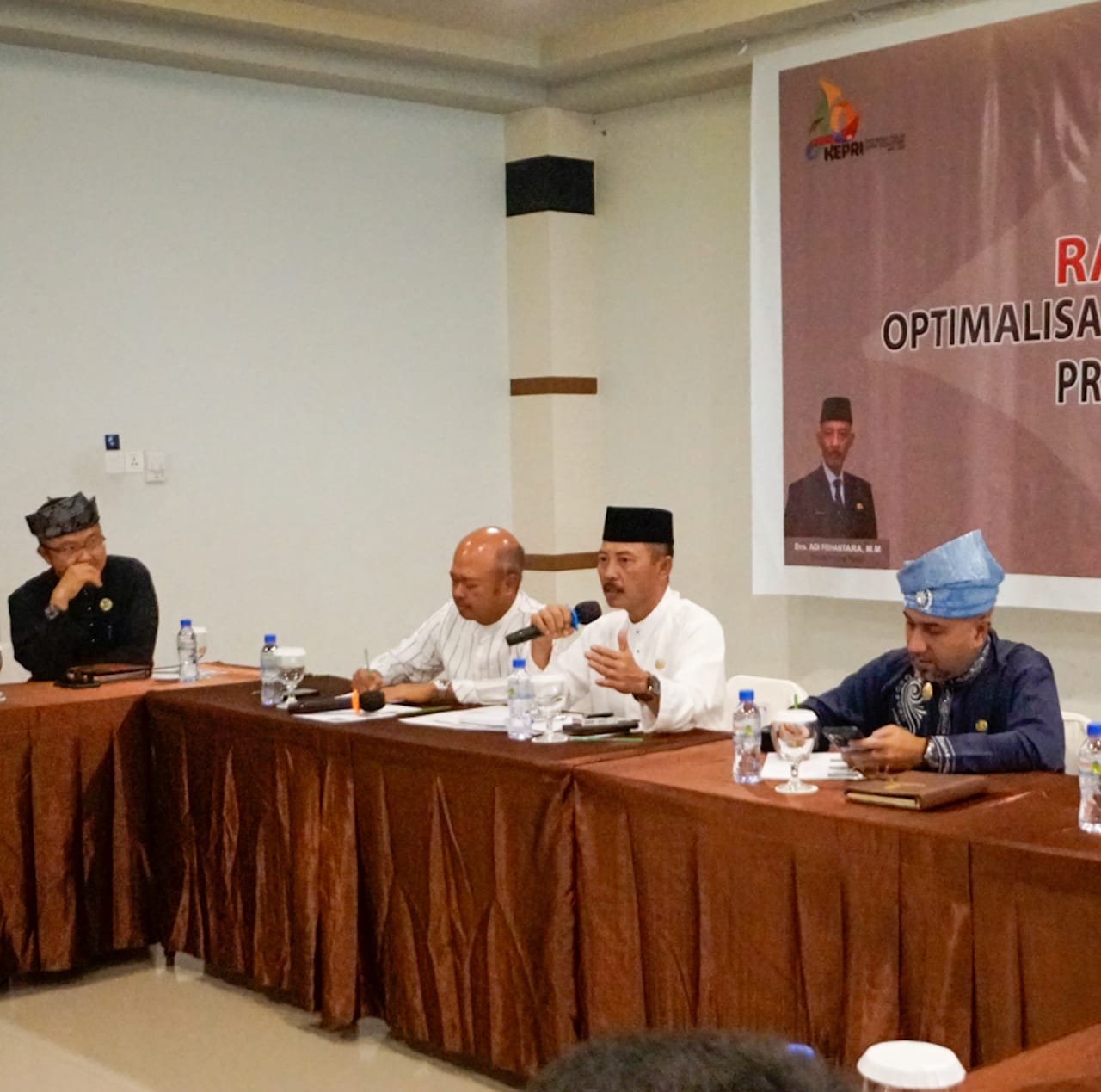 Sekdaprov Adi Prihantara Pimpin Rakor Optimalisasi PAD