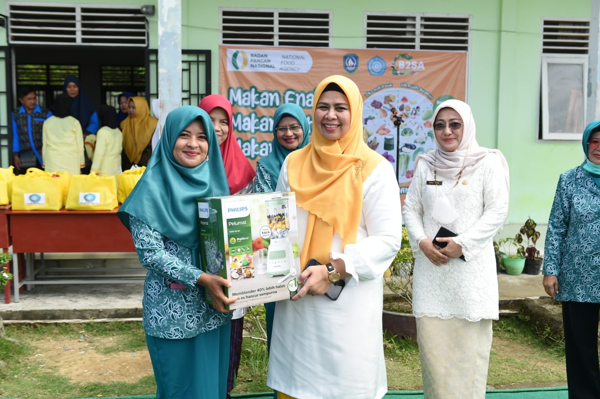 Ketua TP-PKK Kepri dan Dinas KP2KH Gelar Dapur B2SA Untuk Anak