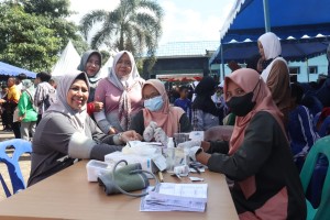 Dewi Ansar Hadiri Peringatan HKN ke-58 di Bintan, Berharap Kualitas Kesehatan Meningkat