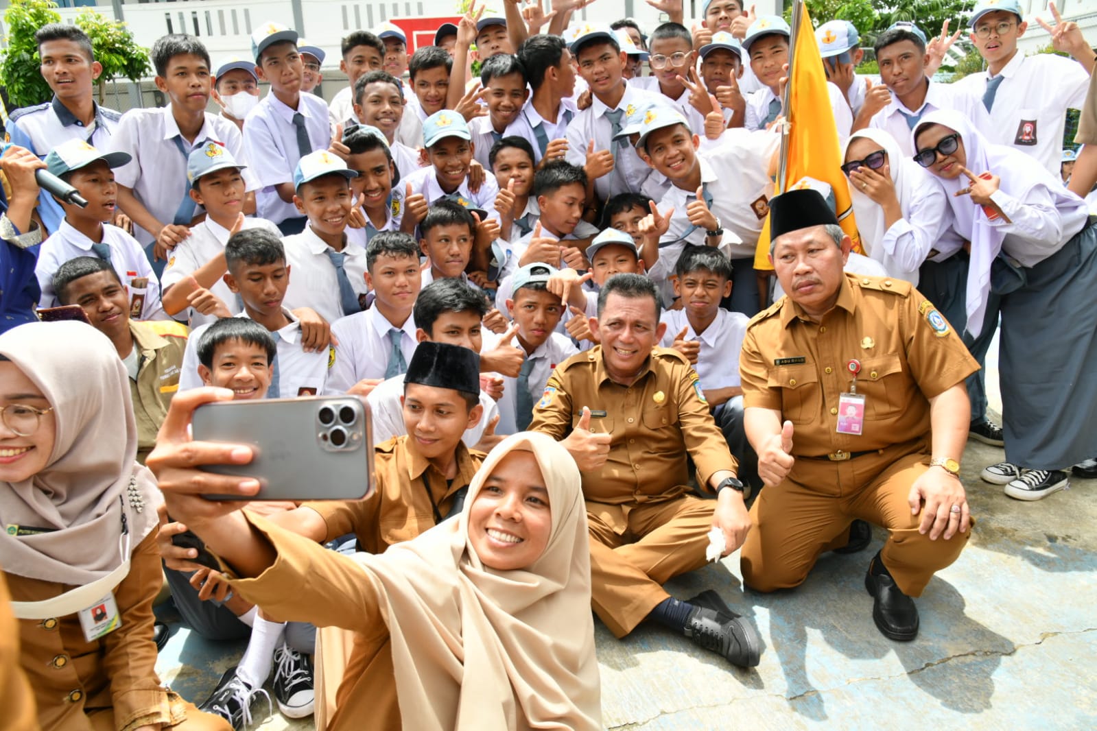 Gubernur Ansar Motivasi Siswa SMKN 7 Batam Dengan 4 Kunci Sukses