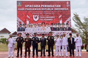 Sekdaprov Adi Prihantara Pimpin Upacara Hari Pahlawan Tingkat Provinsi Kepri