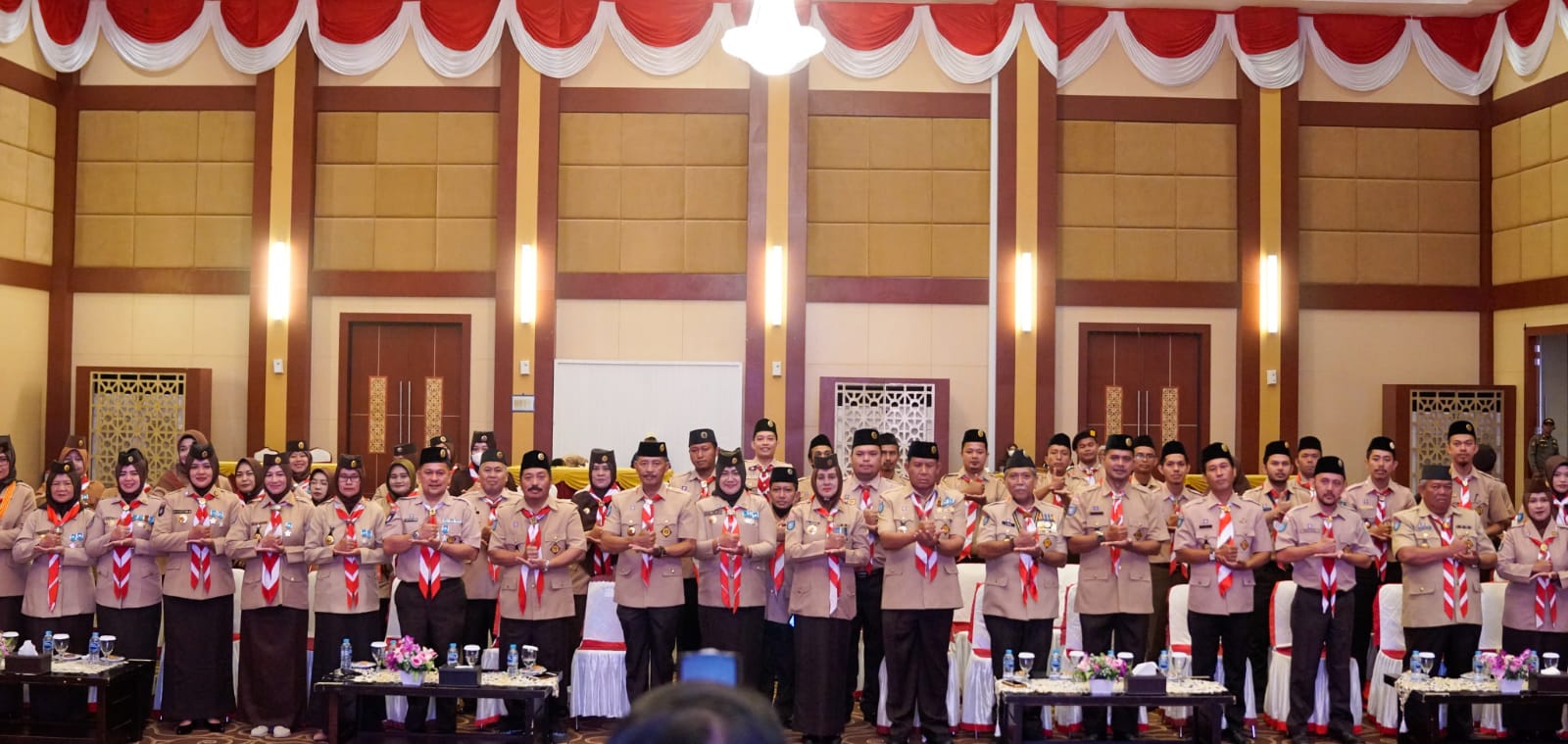 Sekdaprov Adi Pimpin Kegiatan Ulang Janji dan Sematkan Lencana Pancawarsa kepada Kakak-kakak Kwarda Kepri