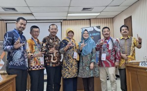 Sekdaprov Adi Menjadi Mentor Seminar Implementasi Proyek Perubahan PKN Diselenggarakan LAN