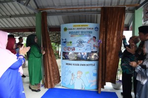 Dewi Ansar Resmikan Progam Air Sehat dan Berkualitas SMA N 1 Bintan Timur