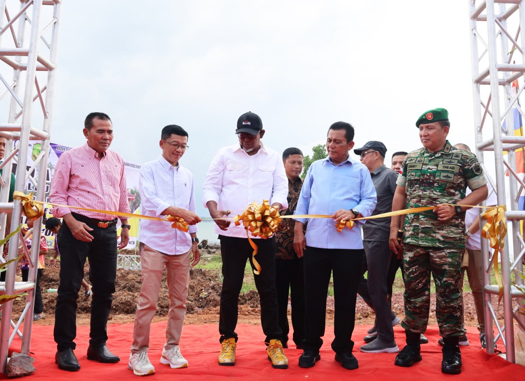 Gubernur Kepri Resmikan Jalan Menuju Kelenteng Sun Te Kong di Senggarang