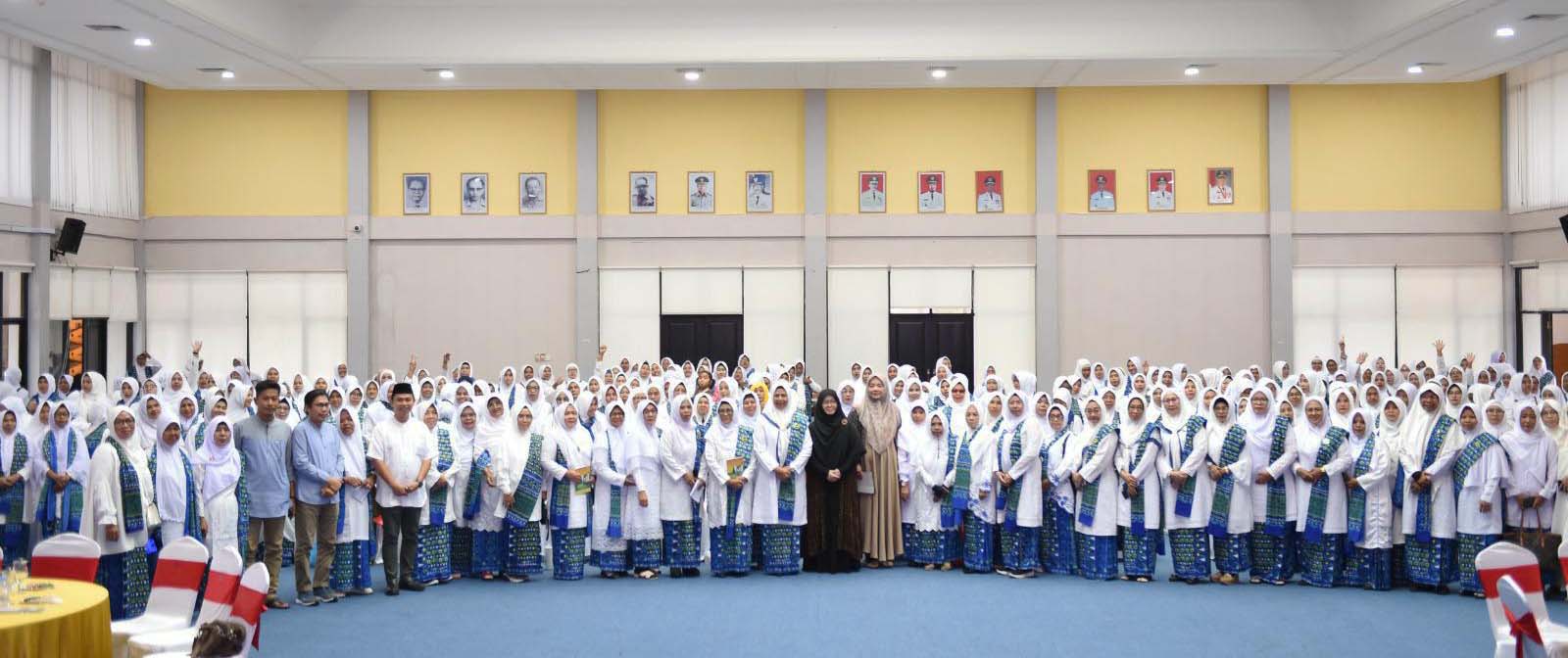 Dewi Ansar Buka Kegiatan Peningkatan Kapasitas Pengurus BKMT Kabupaten Bintan