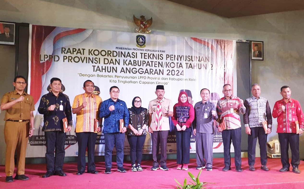 Sekda Adi Pimpin Rakor Teknis Penyusunan LPPD Provinsi dan Kabupaten/Kota Se-Kepri Tahun 2023