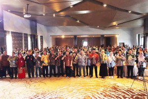 Gubernur Terus Mendorong Peningkatan  Kompetensi Tenaga Pendidik dan Kependidikan