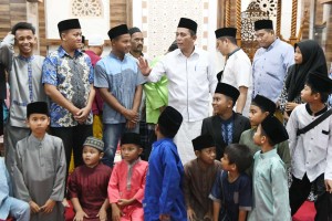 Malam ke-16 Ramadhan 1445 H, Gubernur Ansar Safari di Masjid Nurul Huda Bintan