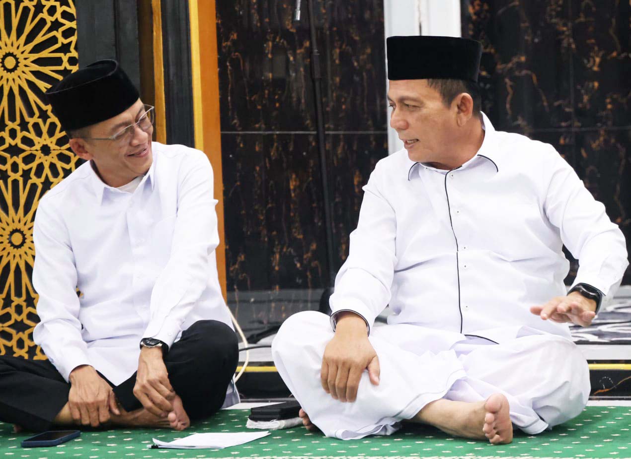 Gubernur Ansar Berbuka Bersama di Masjid Nurussa'adah Tanjungpinang, Serahkan Bantuan Rp57 Juta