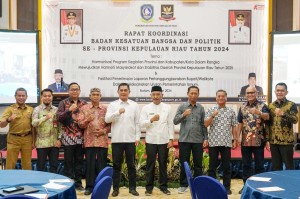 Sekdaprov Kepri Buka Rakor Kesbangpol Bahas Harmonisasi Program dan Stabilitas Daerah