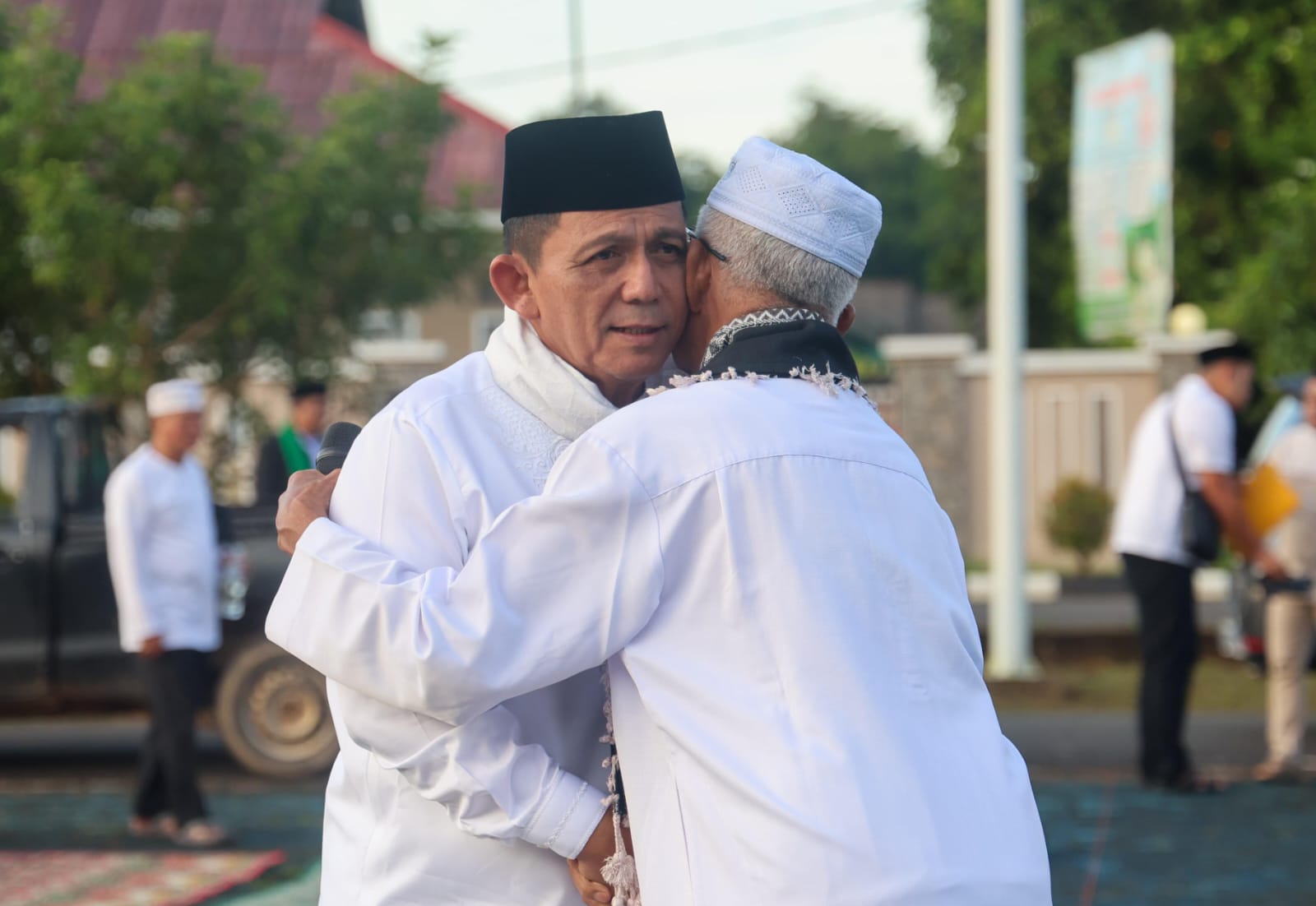 Gubernur Ansar Khatib Idul Fitri 1445 H di Daik Lingga, Anak Kepri Wajib Berbakti Kepada Kedua Orang Tua