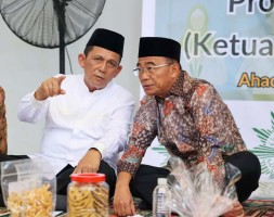 Bersama Menko PMK, Gubernur Ansar Hadiri Halalbihalal Keluarga Besar Muhamadiyah