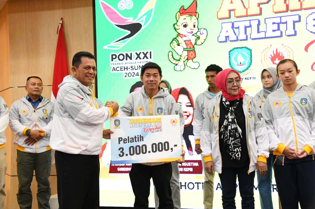Dukung Kontingen Kepri Untuk Sukses di Ajang PON XXI di Aceh-Sumut 2024, Gubernur Ansar Berikan Dana Apresiasi Untuk Para Atlit dan Pelatik