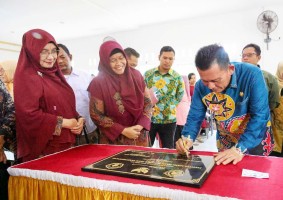 Gubernur Ansar Melaunching Gesa Buana, Upaya Tekan AKI dan AKB