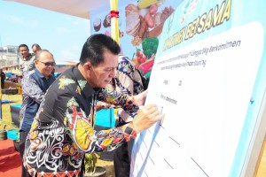 Gubernur Ansar Luncurkan Gercep Anting di Dabo, Sekaligus Serahkan Bantuan Rp2,38 miliar