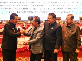 DPRD Kepri Sahkan Perda RPJPD Provinsi Kepri 2025-2045