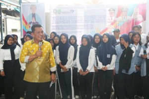 Gubernur Ansar Dorong Remaja Menjadi Agen Perubahan Digital pada Peringatan Hari Remaja Internasional 2024