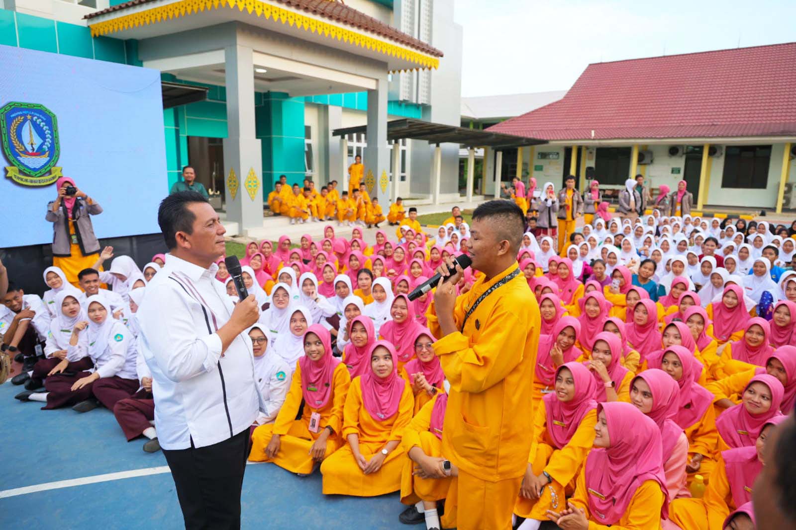 Gubernur Ansar Ahmad Serahkan Hibah Tanah dan Dana Bantuan untuk Poltekkes Kemenkes Tanjungpinang