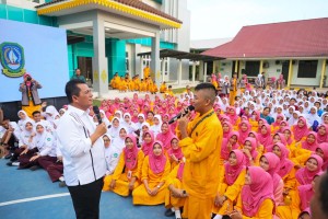 Gubernur Ansar Ahmad Serahkan Hibah Tanah dan Dana Bantuan untuk Poltekkes Kemenkes Tanjungpinang