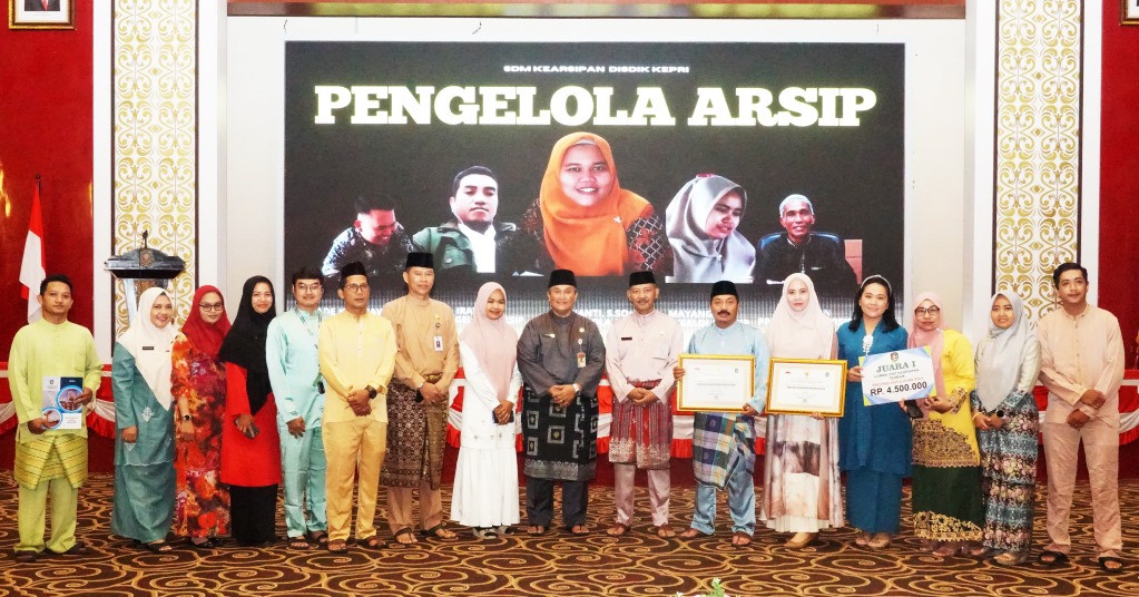 Pemprov Kepri Berikan Penghargaan Kearsipan untuk Perangkat Daerah dengan Kinerja Terbaik