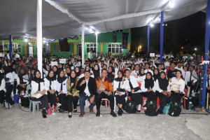 Gubernur Ansar Memberi Motivasi Mahasiswa Baru Ibnu Sina di PKKMB 2024