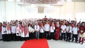 Plt. Gubernur Marlin Kunjungi SMA Negeri 2 Tanjungpinang