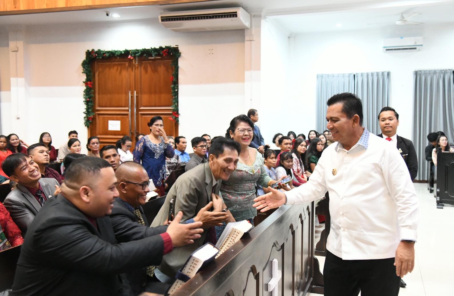 Gubernur Ansar Ahmad Bersama Forkopimda Pantau Keamanan Perayaan Natal 2024 di Batam