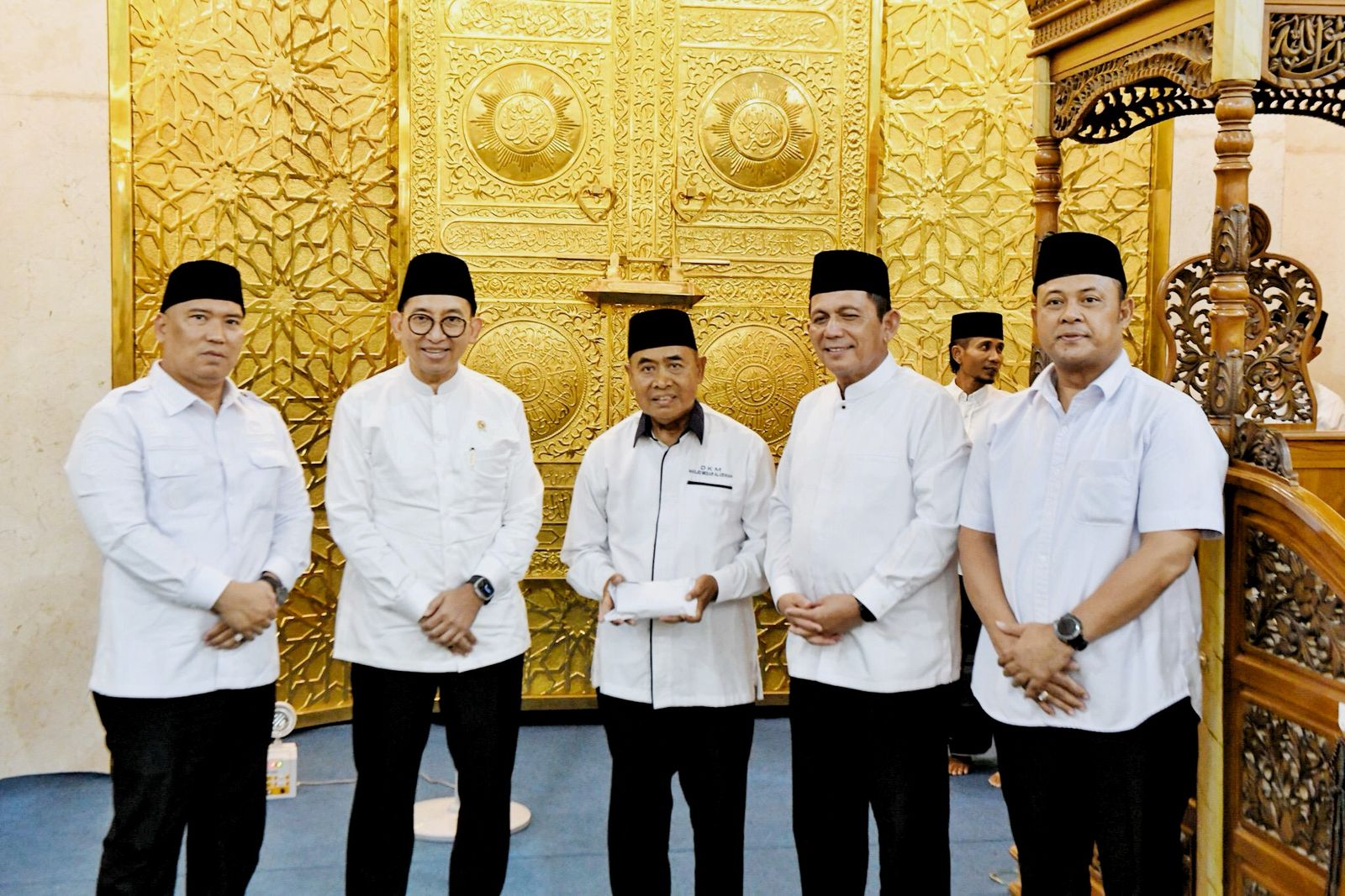 Bersama Menbud Fadli Zon, Gubernur Ansar dan Wagub Nyanyang Safari Ramadan di Masjid Al Uswah Tanjungpinang