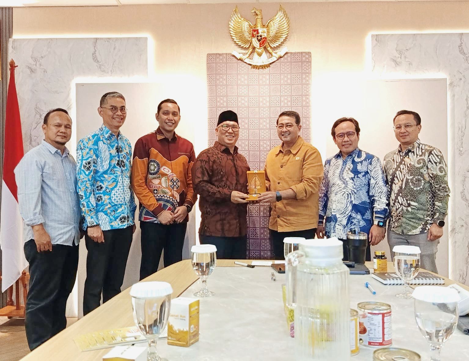 Menteri Ekraf Dorong Kolaborasi Pusat-Daerah untuk Kembangkan Ekonomi Kreatif Berbasis Laut di Kepri