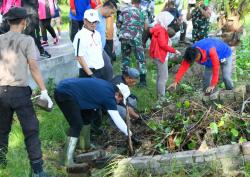 Gerakan Wisata Bersih dan Regeneratif Kepri Dimulai dari Pulau Penyengat