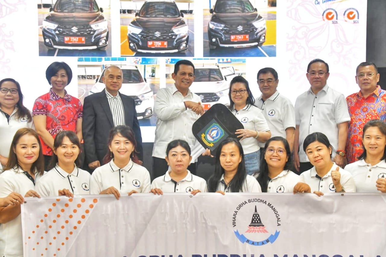 Pemprov Kepri Serahkan Bantuan Kendaraan Operasional untuk Lembaga Sosial dan Pendidikan di Batam