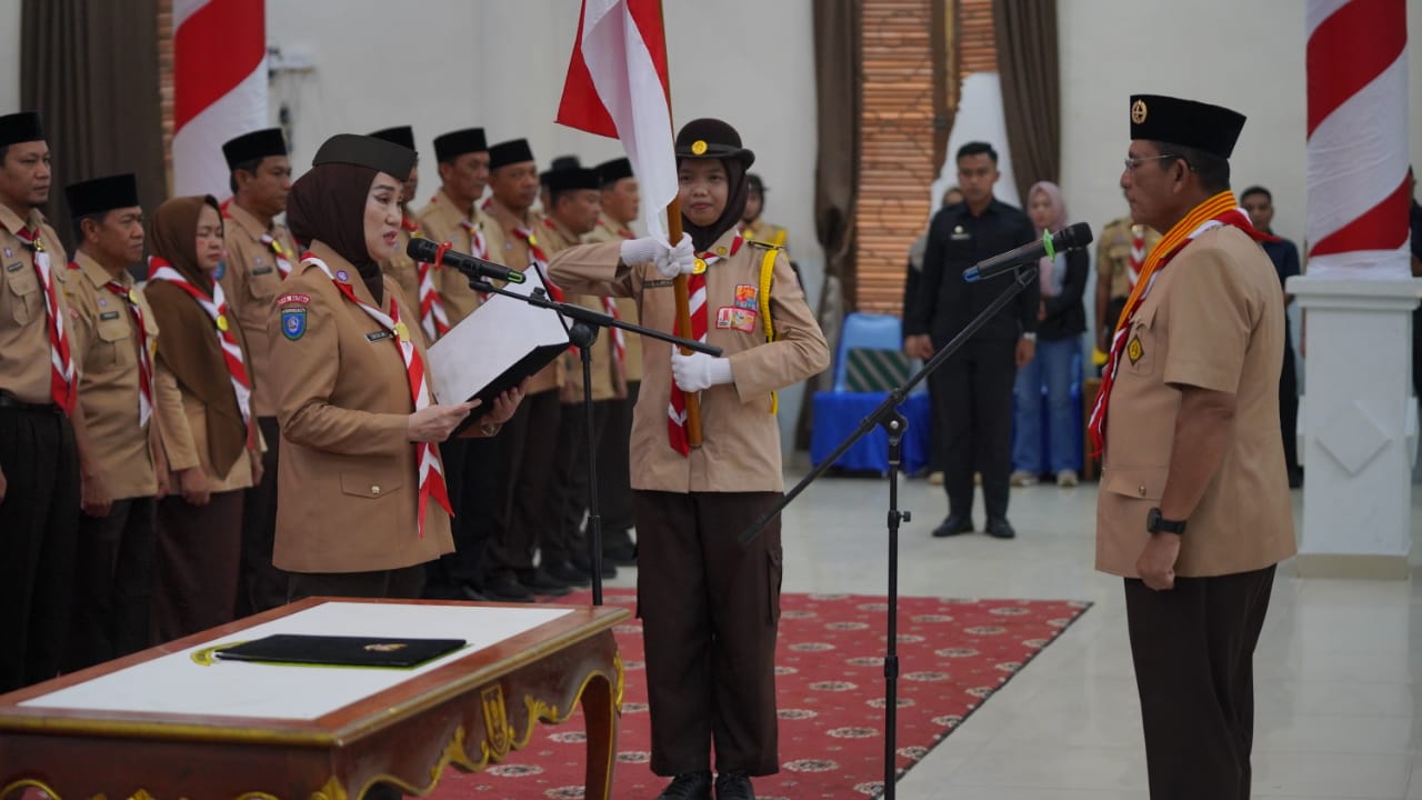 Gubernur Ansar Lantik Pengurus Kwarcab Gerakan Pramuka Natuna Masa Bakti 2025–2030