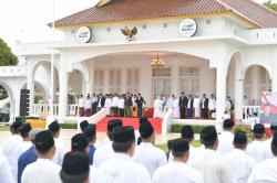 Peringatan HSN 2025, Gubernur Ansar: Santri Juga Harus Kuasai Sains dan Teknologi