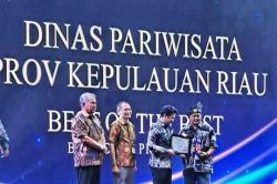 Dispar Kepri Raih Best of The Best Branding Promotion di Ajang Jatim Fest 2025