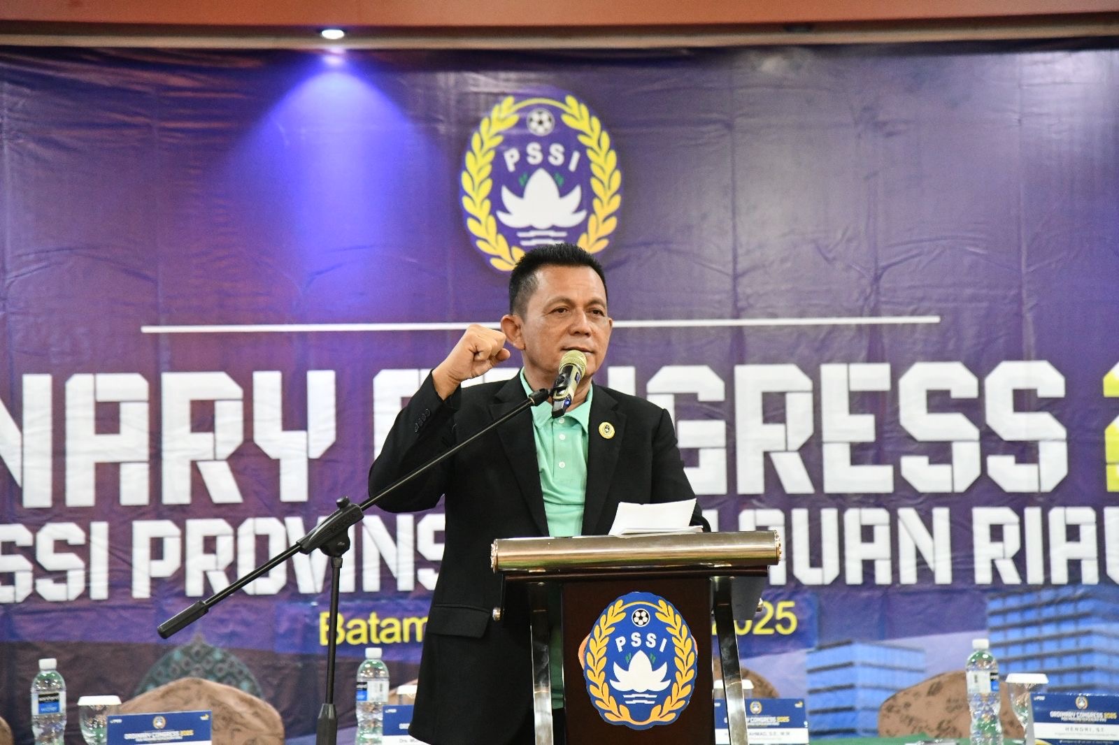 Gubernur Ansar Ahmad Buka Kongres PSSI Kepri 2025, Tekankan Semangat Pembinaan Menuju PON 2027