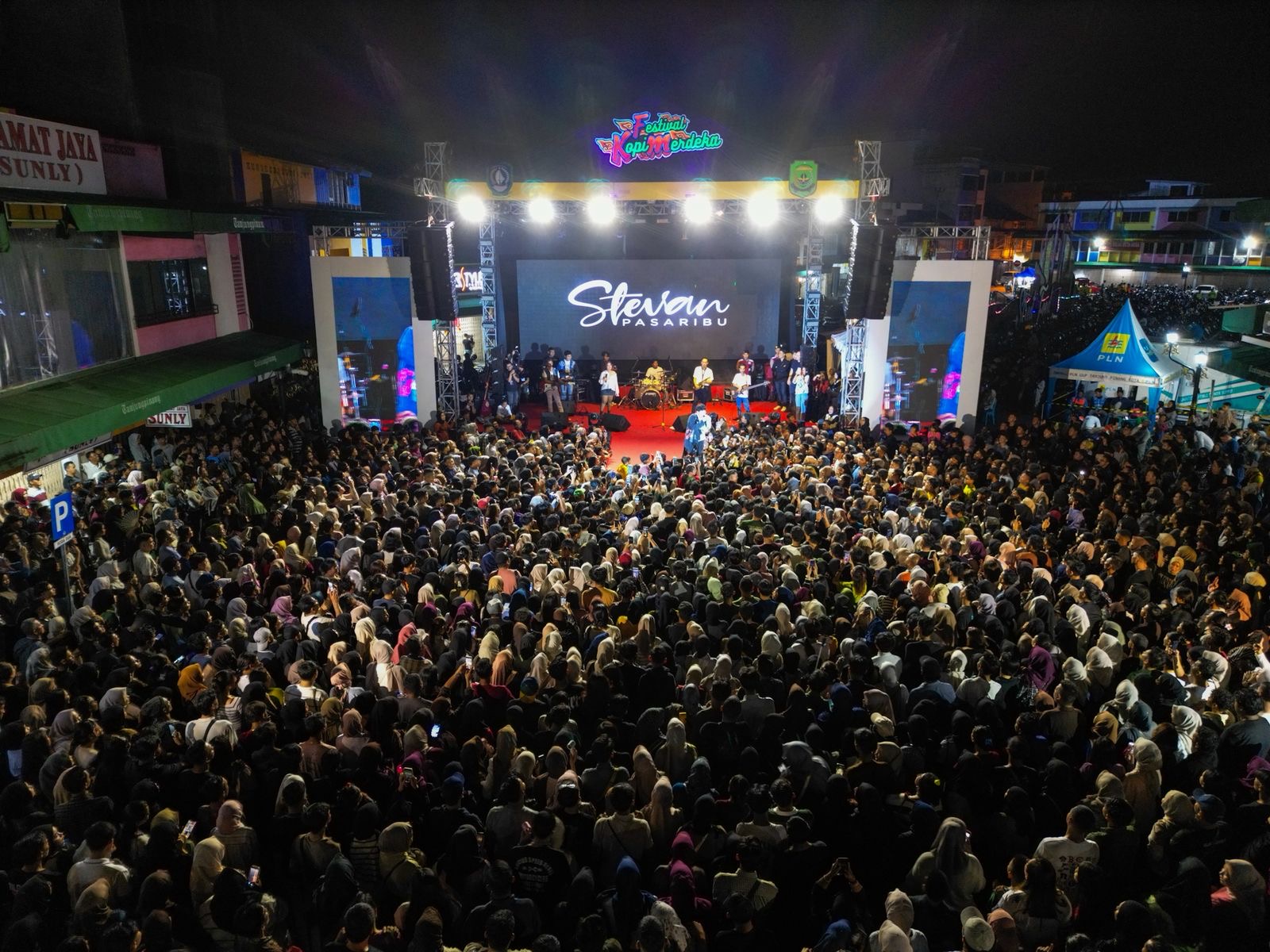 Kemeriahan Malam Puncak Festival Kopi Merdeka, Dari Atraksi Budaya hingga Penampilan Tiga Artis Ibu Kota 