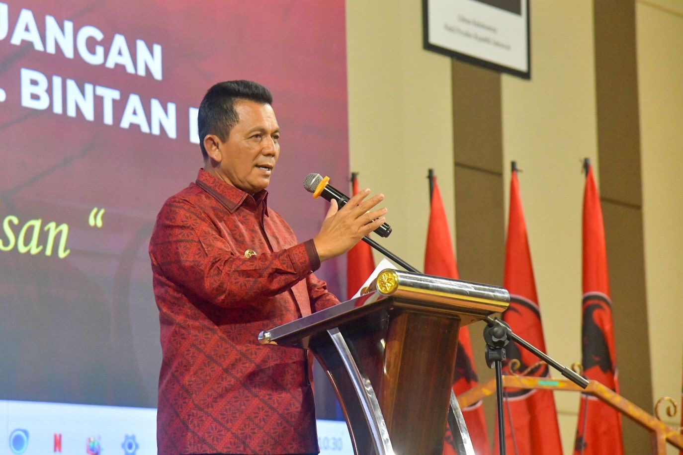 Gubernur Ansar Hadiri Pembukaan Konferda dan Konfercab PDIP Kepri 2025 