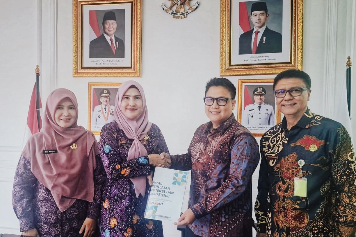 Terima Hasil Asesmen ASN dari BKD, Kadis Kominfo: Momen Evaluasi dan Peningkatan Kinerja